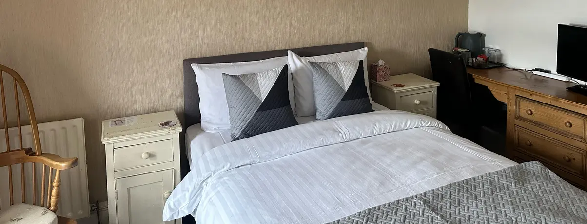 Foresters Arms Bed